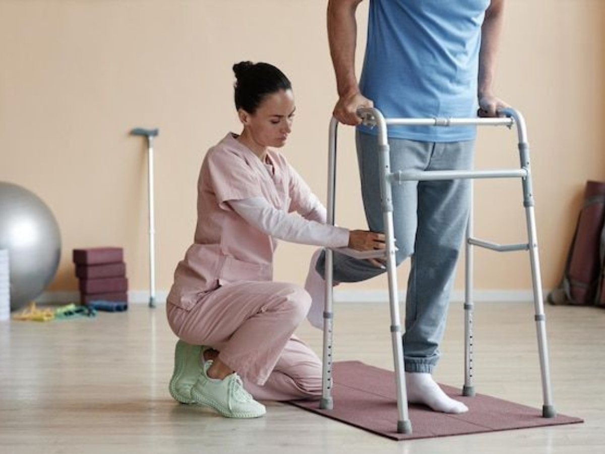 Role of Physiotherapy during the Rehabilitation after Knee Replacement ...