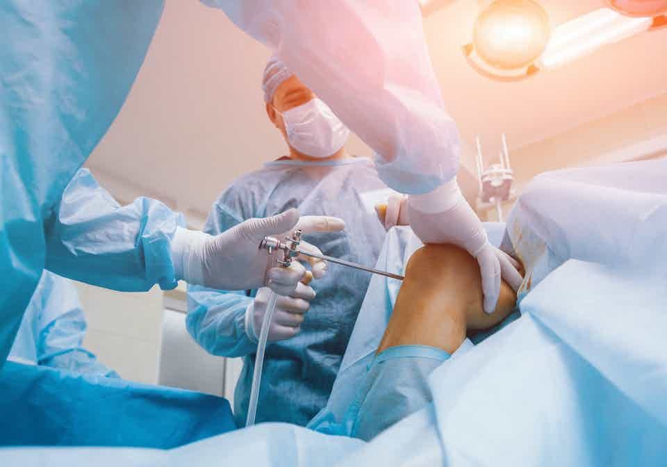Robotic knee replacement surgery in Pune with advanced precision technology